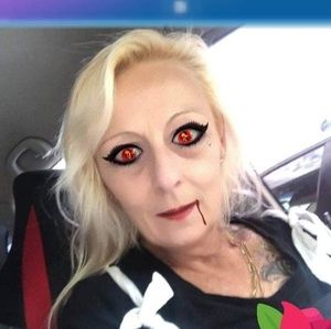 Meet your Posher, Sharon